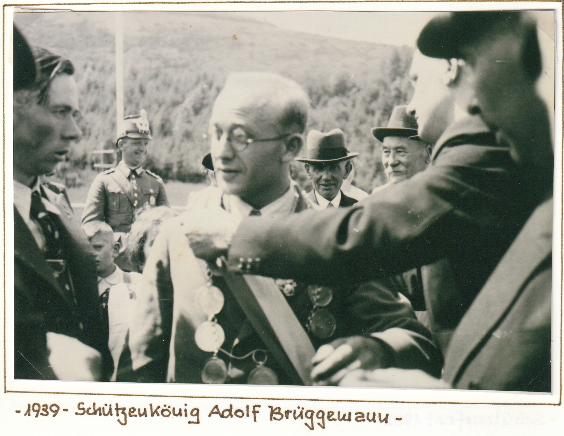 Majestäten 1939 Koenig Adolf Brueggemann Porten2